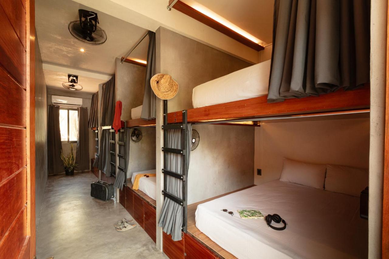 Bed in 8-Bed Mixed Dormitory Room